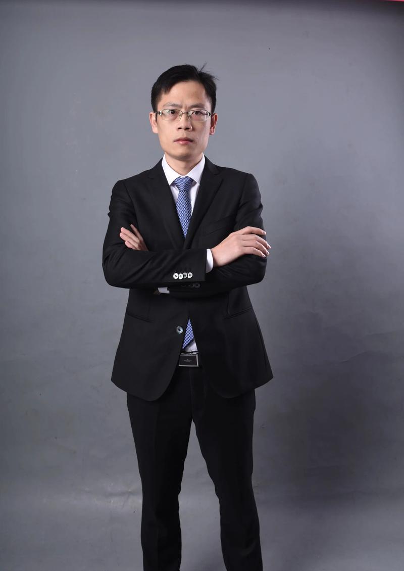 张代钢 视觉与舞美负责人